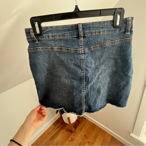Jean Skirt - Picture 3 of 6